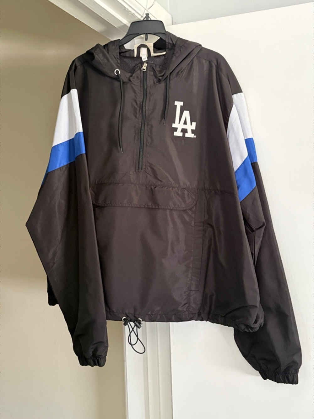 NWOT LA Dodgers Windbreaker Pullover Jacket in Black with Royal & White Stripes